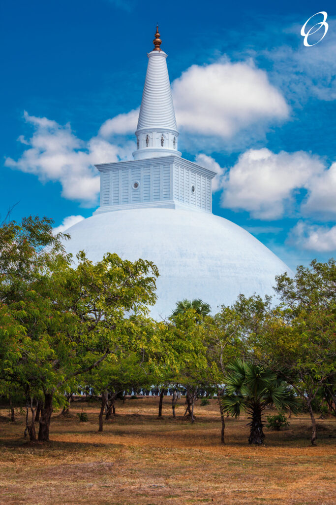 Ruwanweliseya Dagoba Buddist stupa in Anuradhapura, Sri Lanka, built by Sinhalese king Dutugemunu in the 2nd century BC is third largest in the world and it is tourist and pilgrimage site